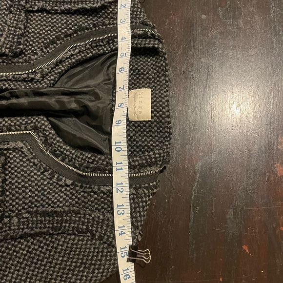 Hinge Size S , Black / Grey raw edge high low blazer - Picture 11 of 13